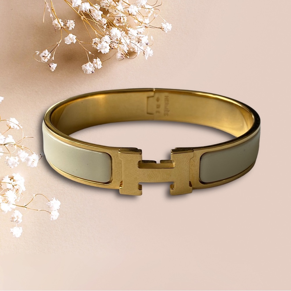 HERMES Off White Cream Clic H Bracelet Gold Plated Bangle with Pouch